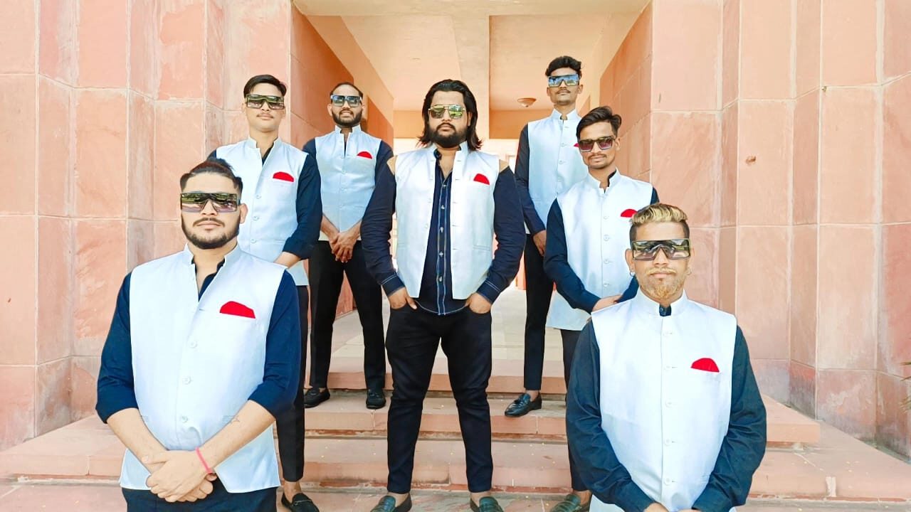 Punjabi Dhol Services in Delhi, Best Dhol Players for Wedding, Dhol Wala for Barat in Delhi, Live Punjabi Dhol Performance, Professional Dhol Wala Team Karol Bagh, Wedding Dhol in NCR, Bhangra Dhol Delhi